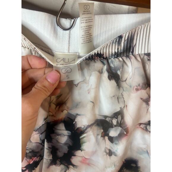 Calia by Carrie Underwood Swift Performance Shorts Small 2-6 - Picture 2 of 3